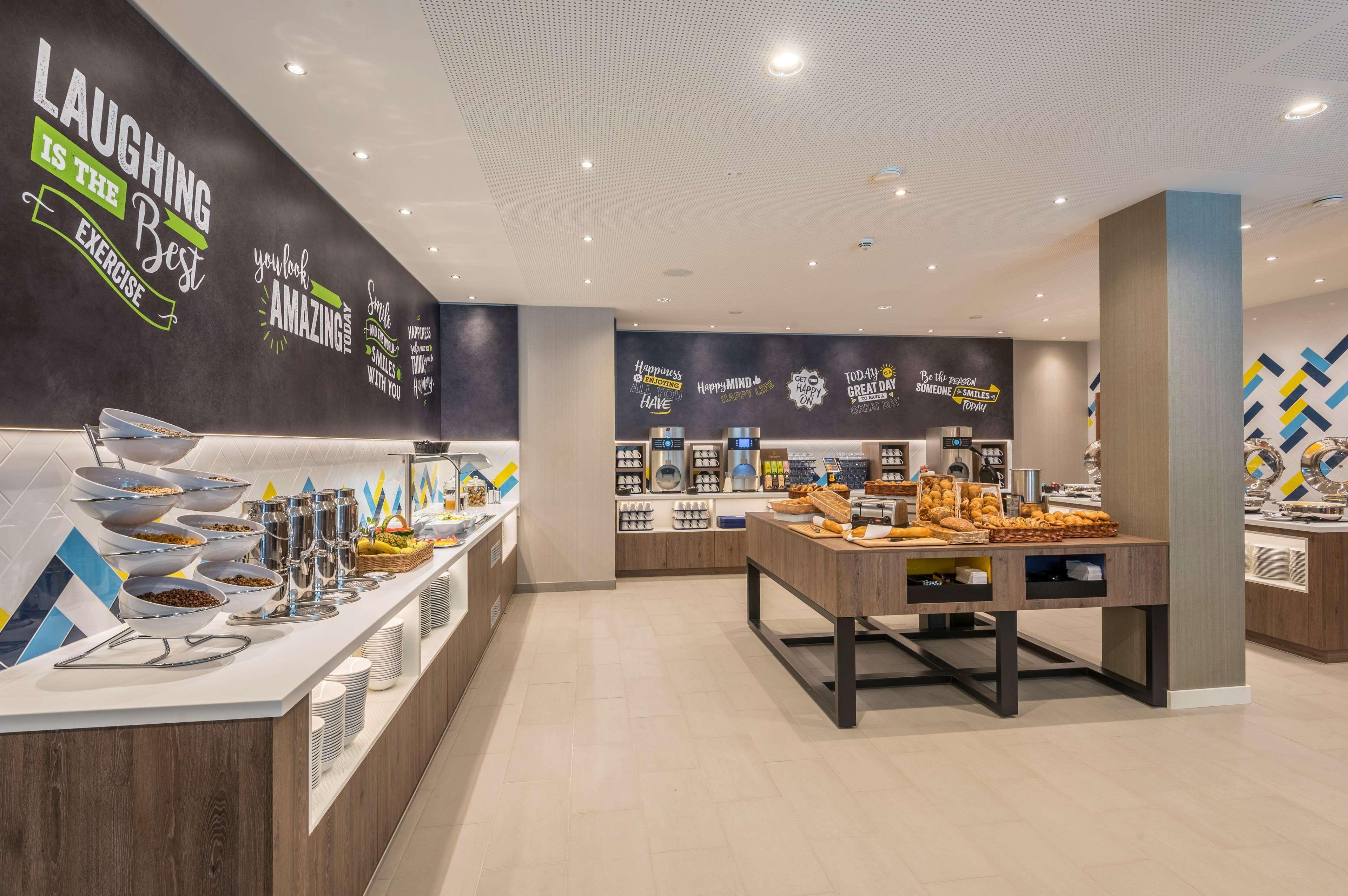 Hampton By Hilton Munich City West Buitenkant foto