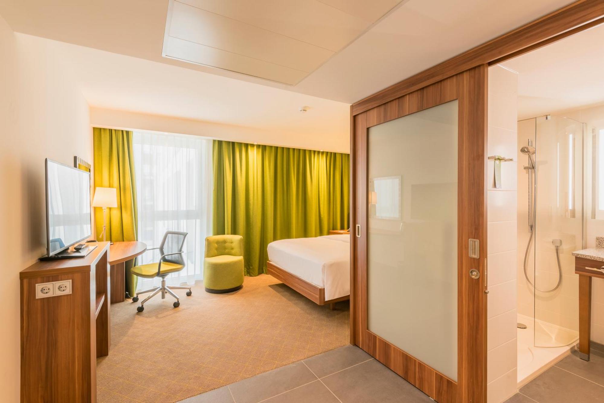Hampton By Hilton Munich City West Buitenkant foto
