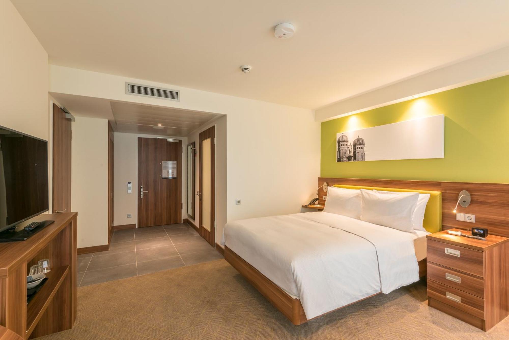 Hampton By Hilton Munich City West Buitenkant foto